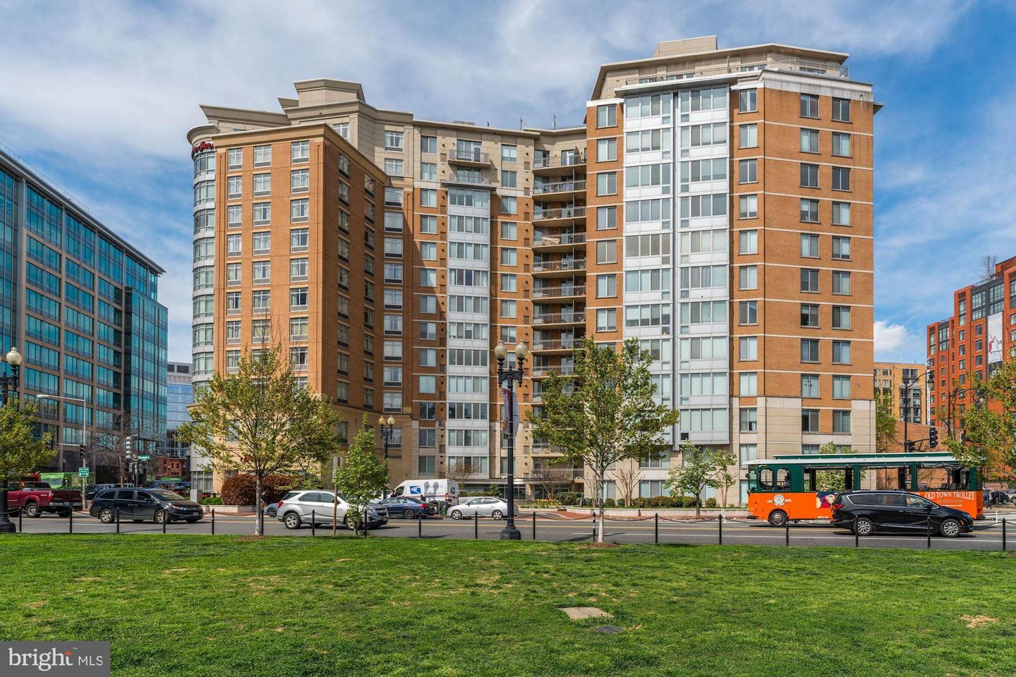 555 MASSACHUSETTS AVE NW #1110 Property Photo 1