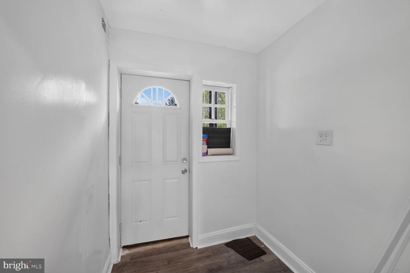 922 47th St Ne Property Photo 8