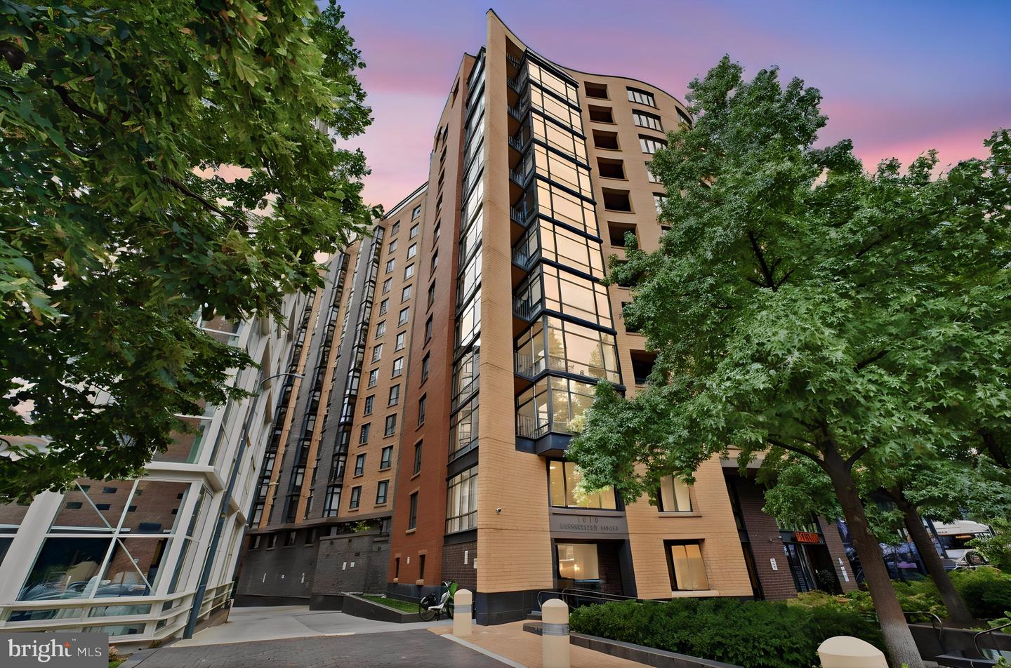 1010 Massachusetts Ave Nw #201 Property Photo 2
