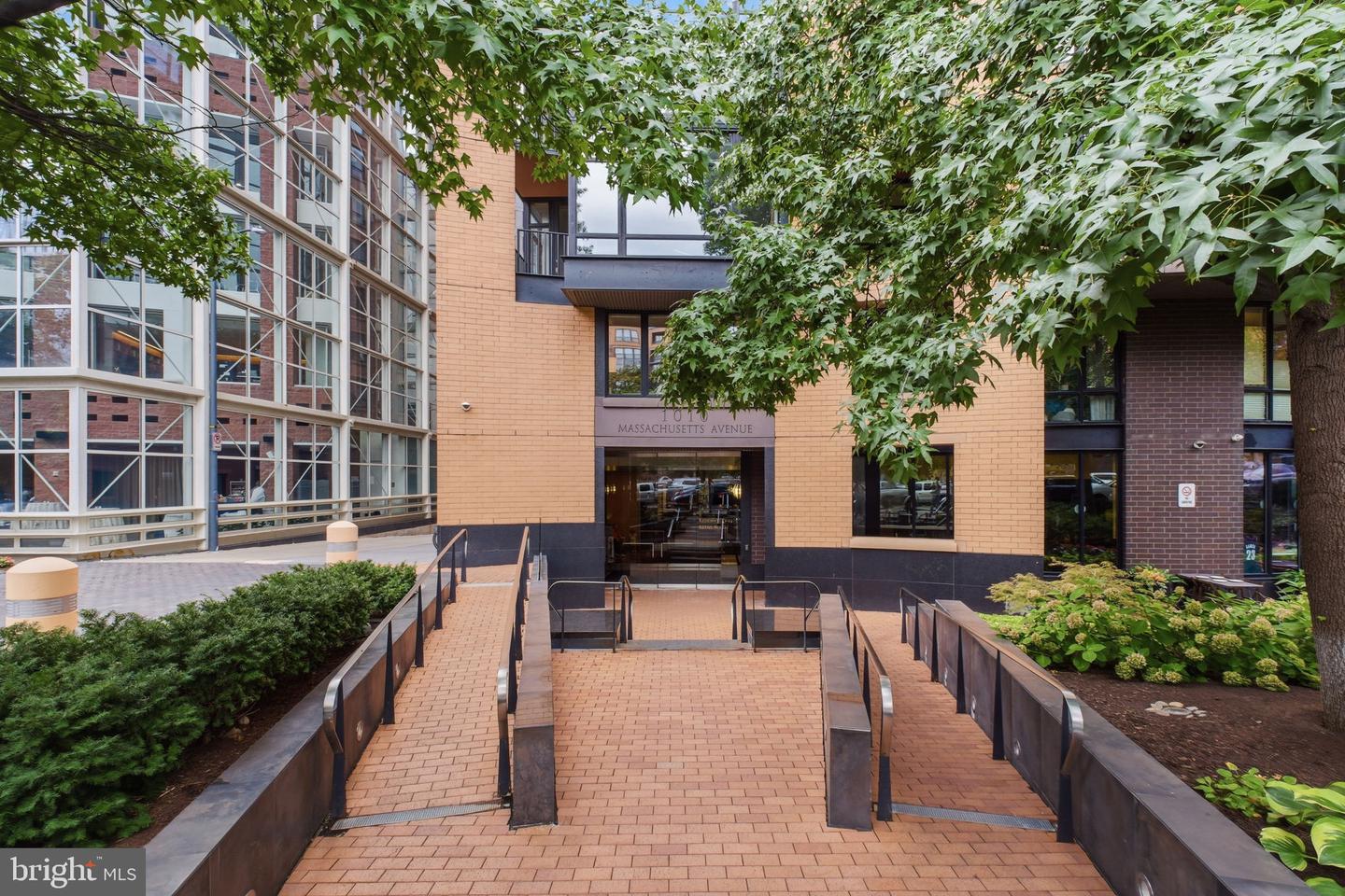 1010 Massachusetts Ave Nw #201 Property Photo 3