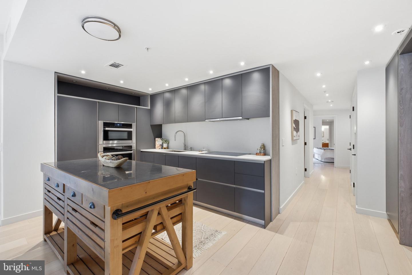 1010 Massachusetts Ave Nw #201 Property Photo 15