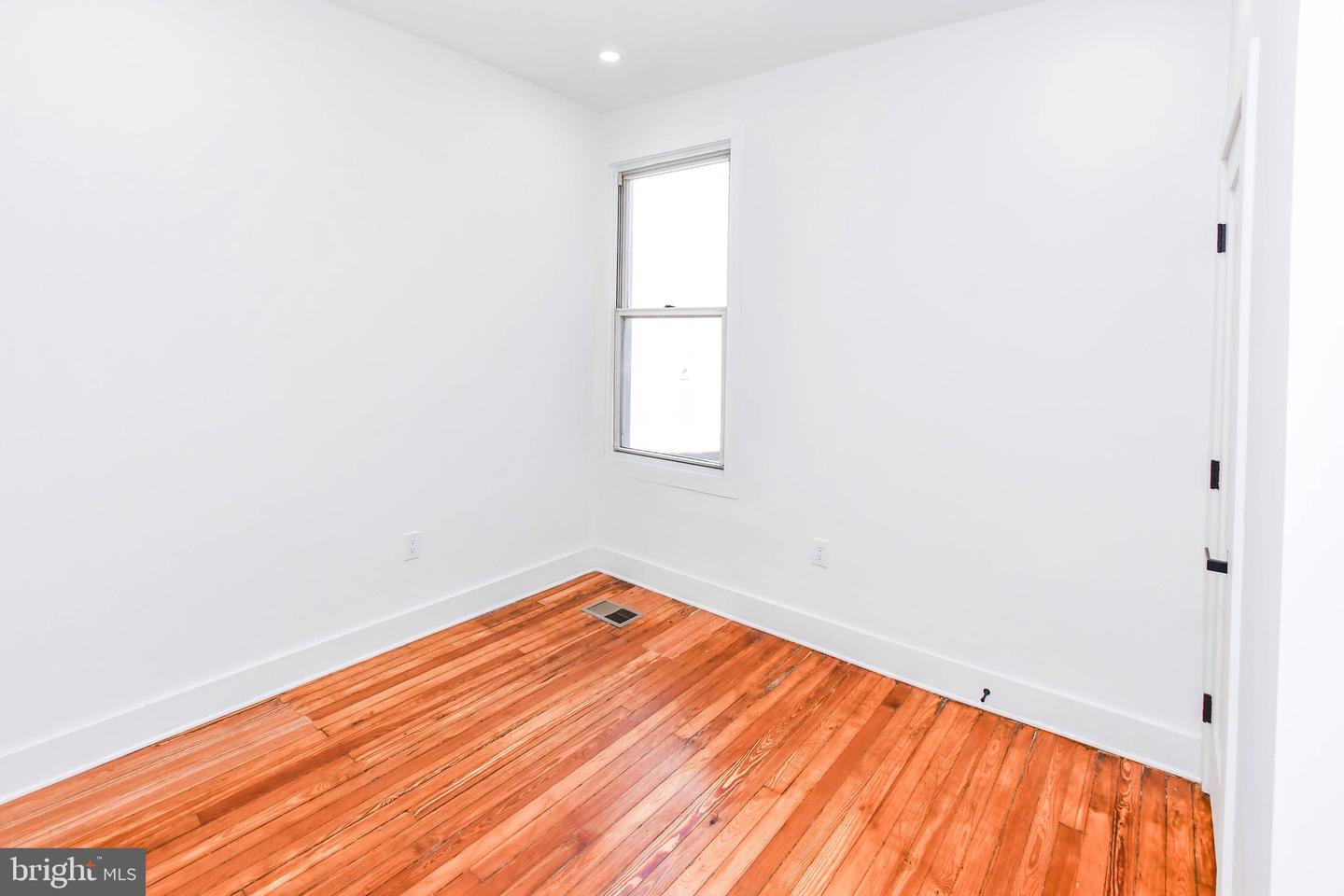 104 R St #a Ne Property Photo 18