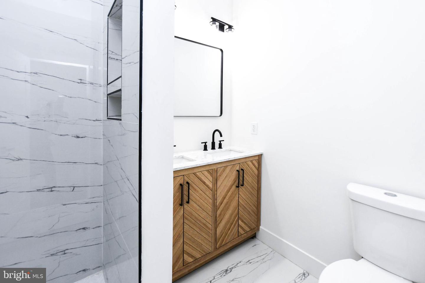104 R St #a Ne Property Photo 21