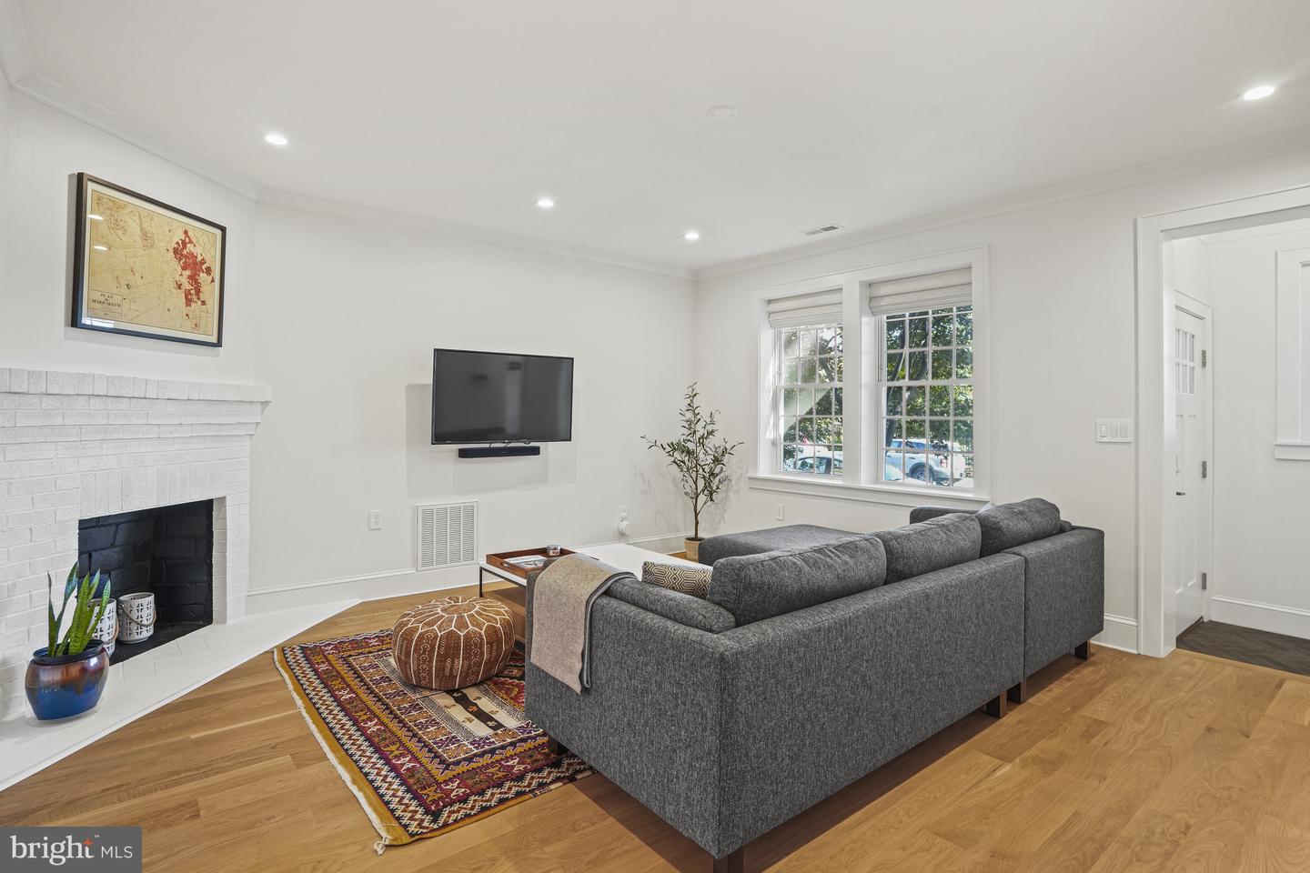 1920 35th St Nw Property Photo 13