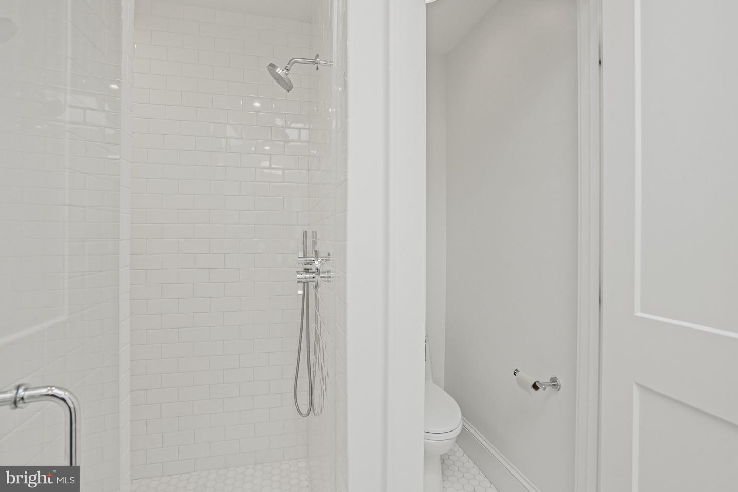 1920 35th St Nw Property Photo 23