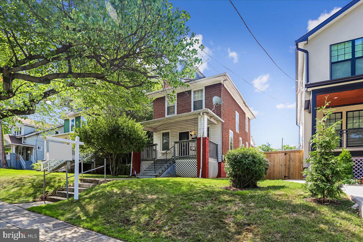 2227 NEWTON ST NE Property Photo 1