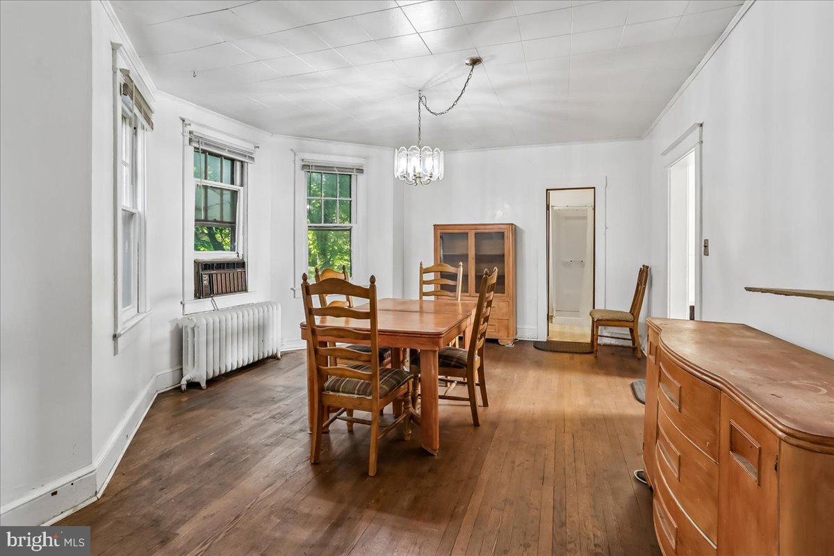 2227 Newton St Ne Property Photo 7
