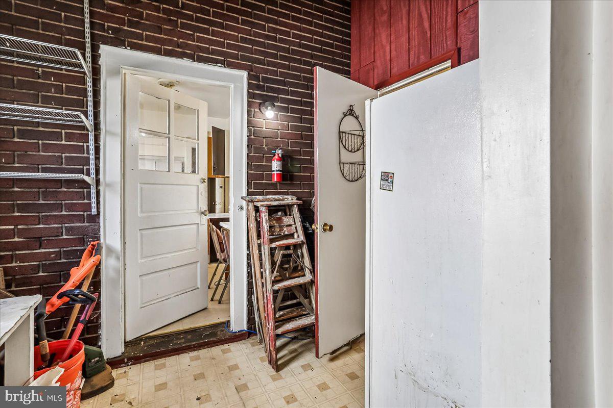 2227 Newton St Ne Property Photo 23