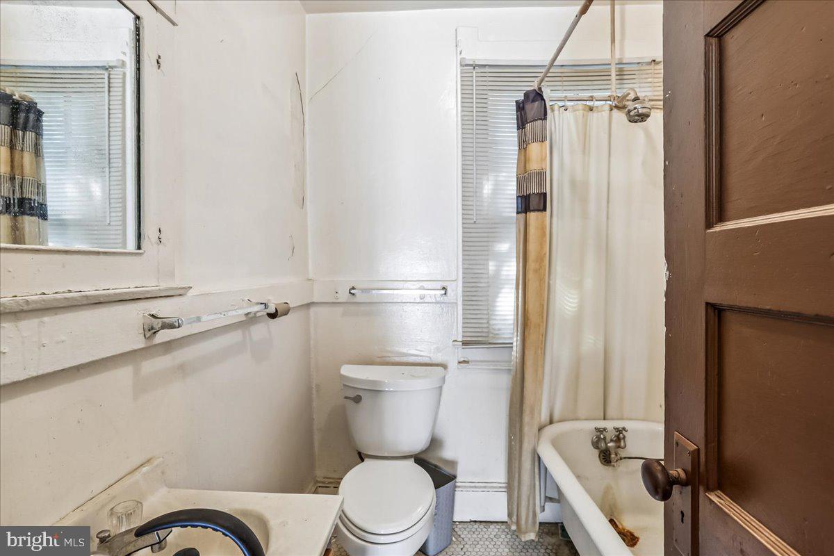 2227 Newton St Ne Property Photo 32