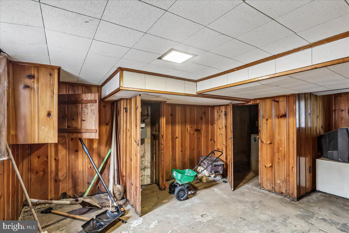 2227 Newton St Ne Property Photo 35