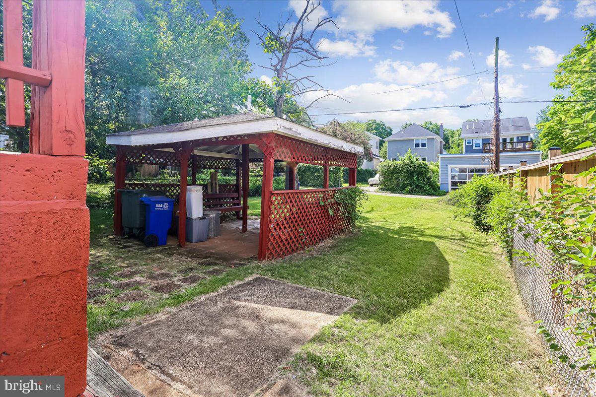 2227 Newton St Ne Property Photo 39