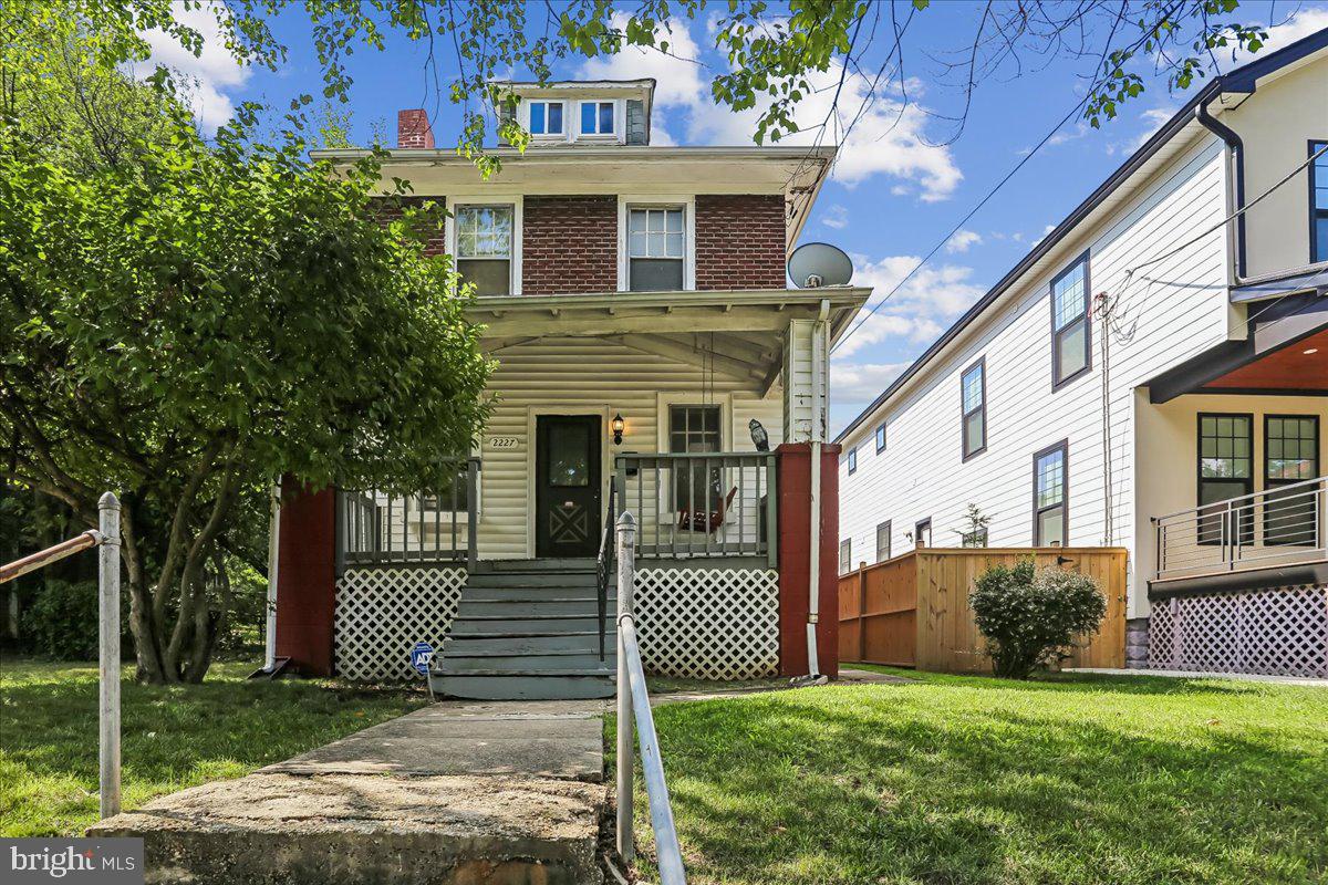 2227 Newton St Ne Property Photo 44