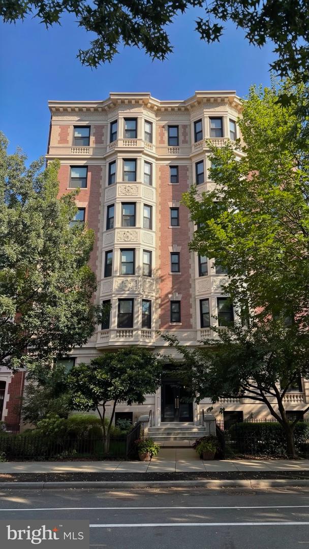 1735 New Hampshire Ave Nw #401 Property Photo 1