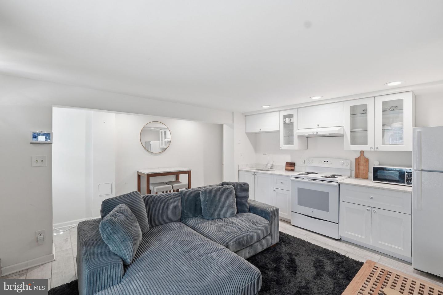 708 I St Se #b Property Photo 10