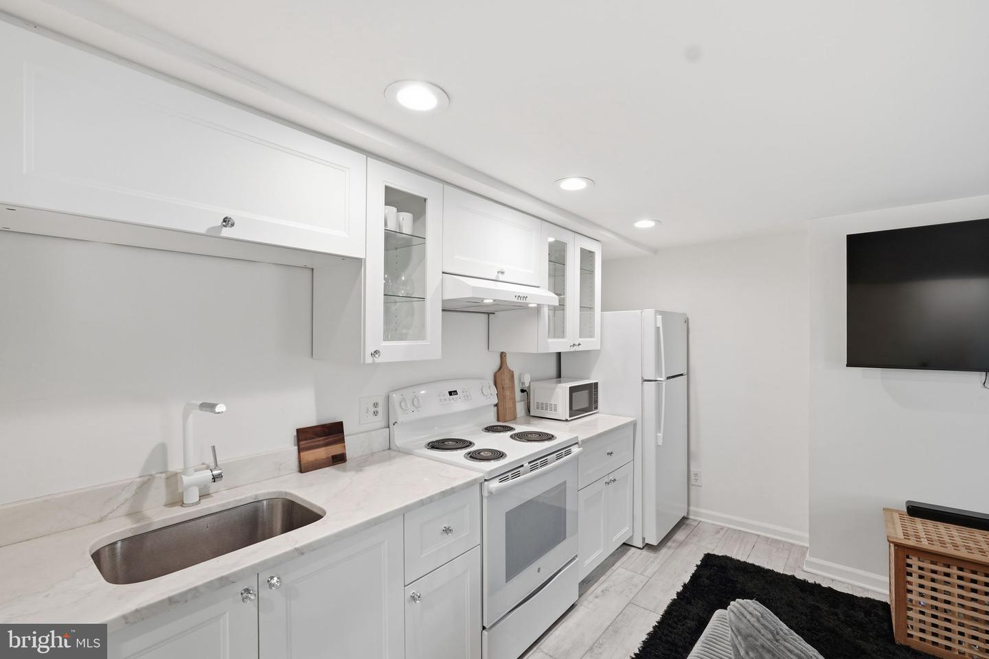 708 I St Se #b Property Photo 13