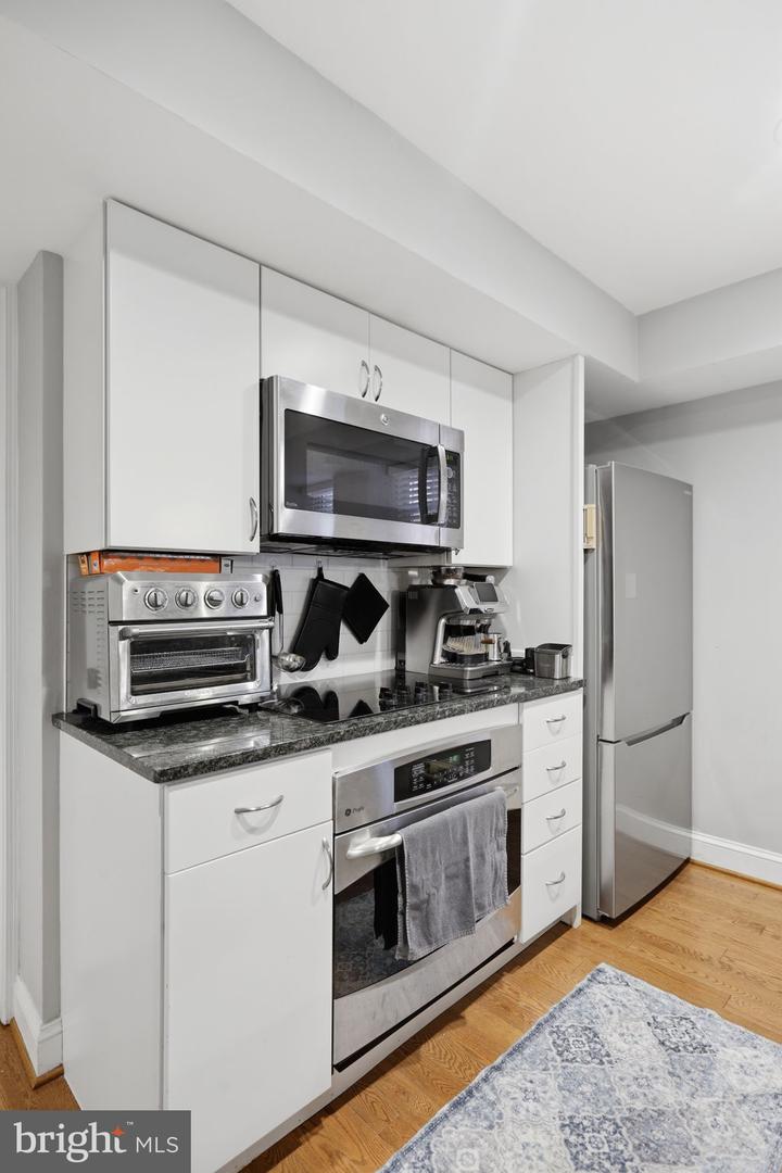 1527 16th St Nw #1 Property Photo 13