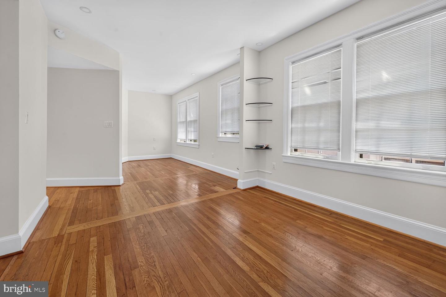 3120 R St Nw #207 Property Photo 1