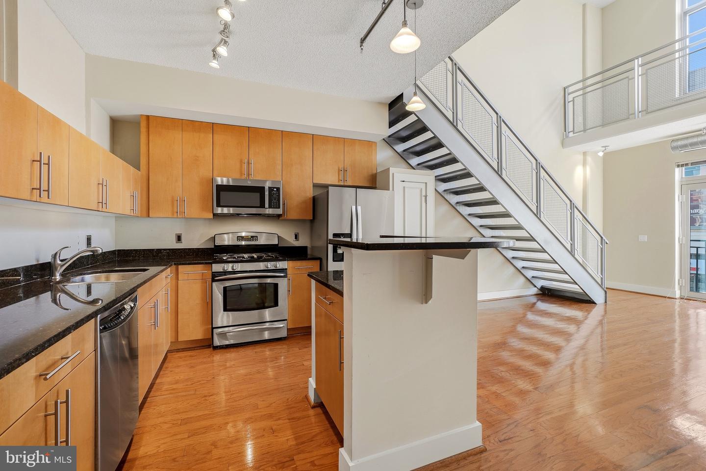 1390 Kenyon St Nw #329 Property Photo 6