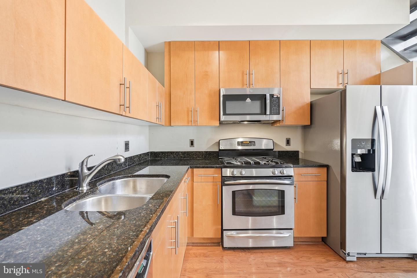 1390 Kenyon St Nw #329 Property Photo 7