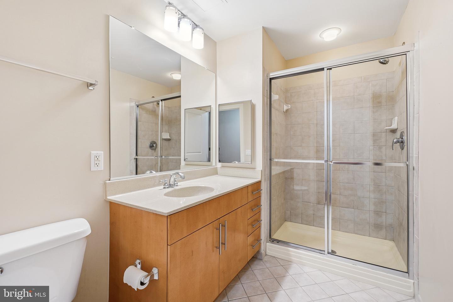 1390 Kenyon St Nw #329 Property Photo 20