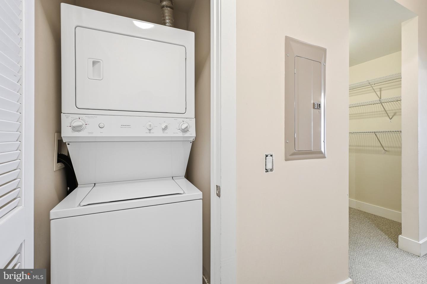 1390 Kenyon St Nw #329 Property Photo 21