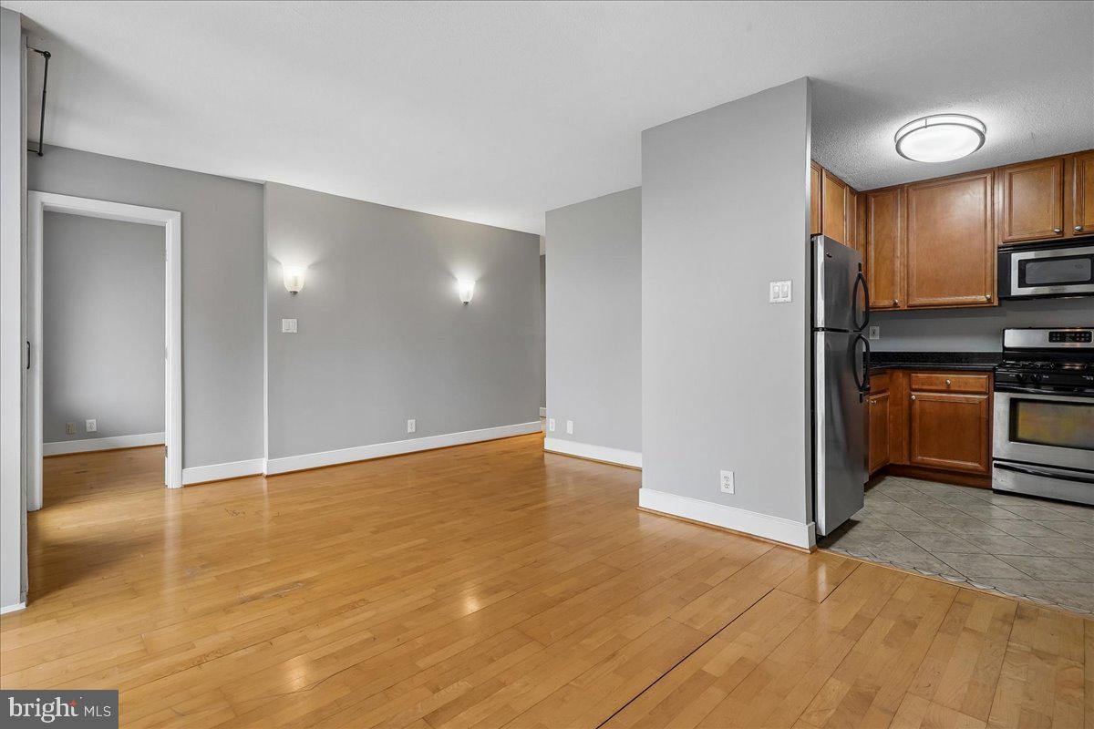 1245 4th St Sw #e-409 Property Photo 5