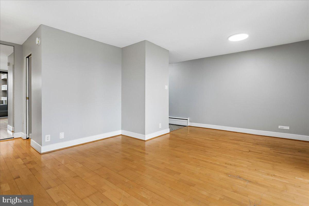 1245 4th St Sw #e-409 Property Photo 9