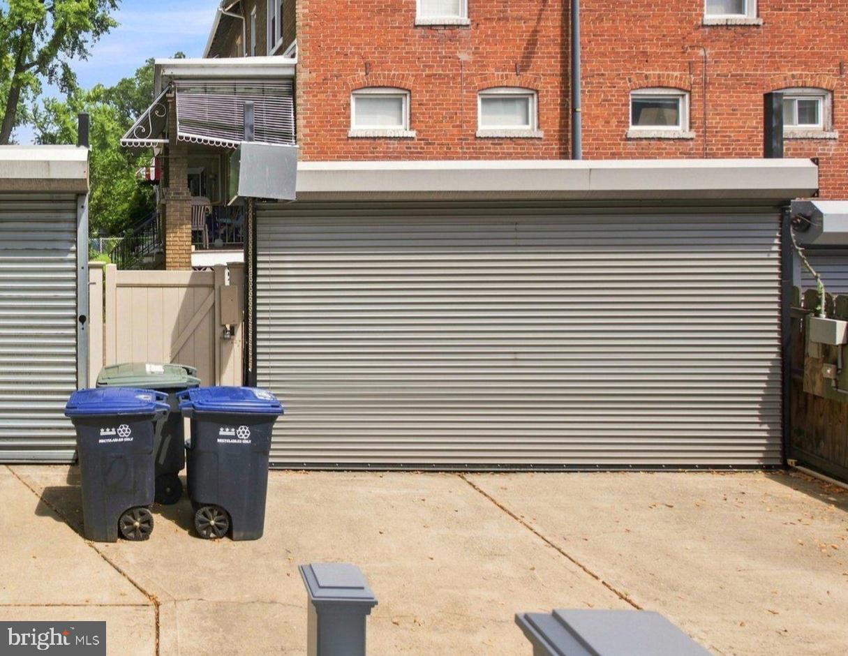 1400 Morse St Ne #a Property Photo 6