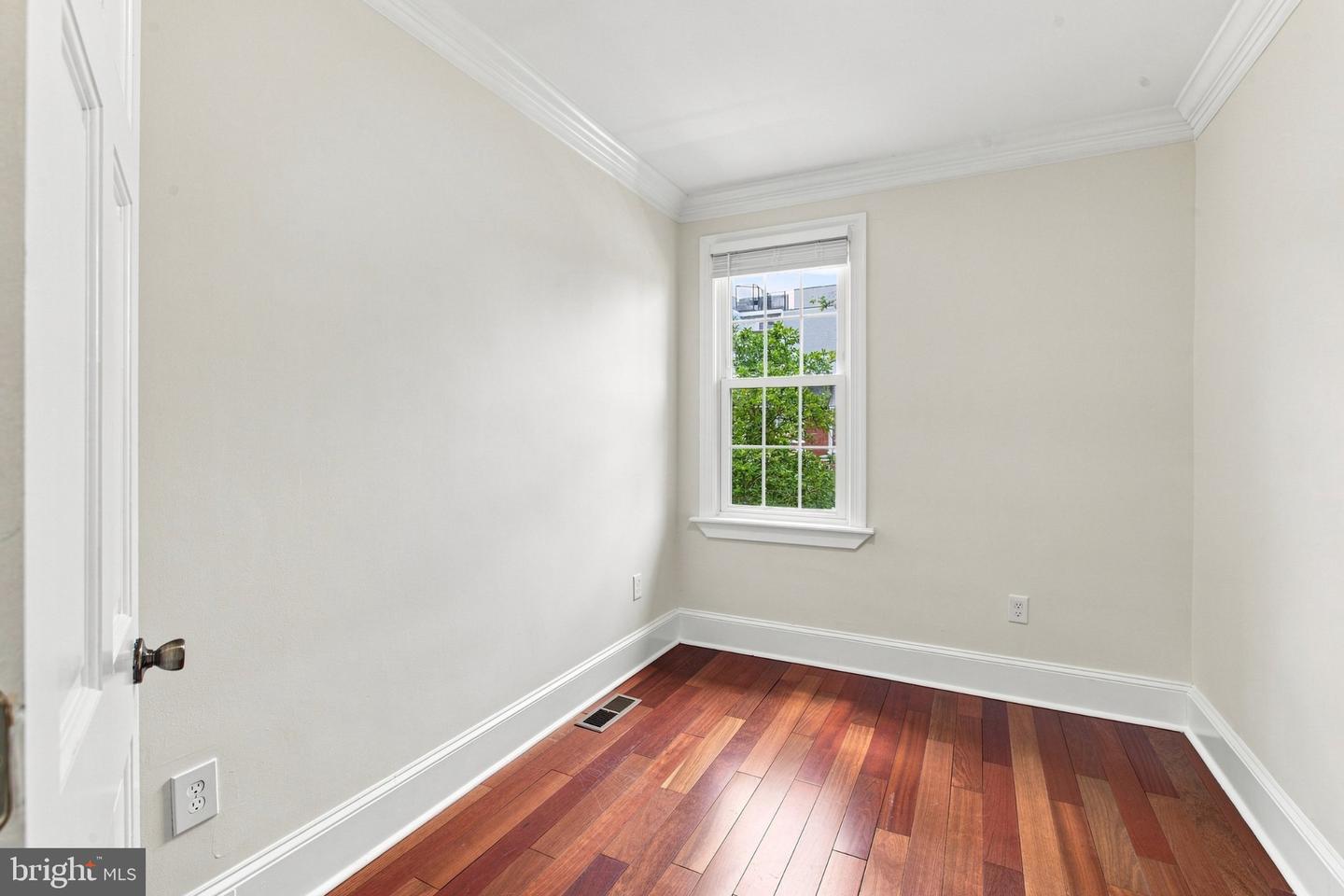 1400 Morse St Ne #a Property Photo 10