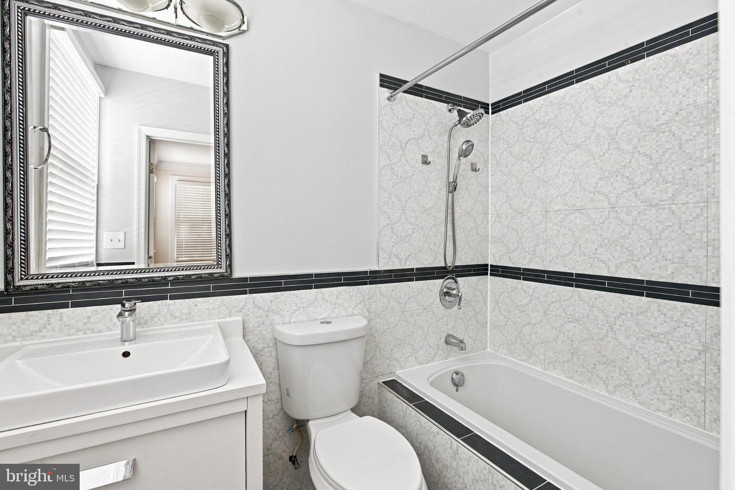 1400 Morse St Ne #a Property Photo 20