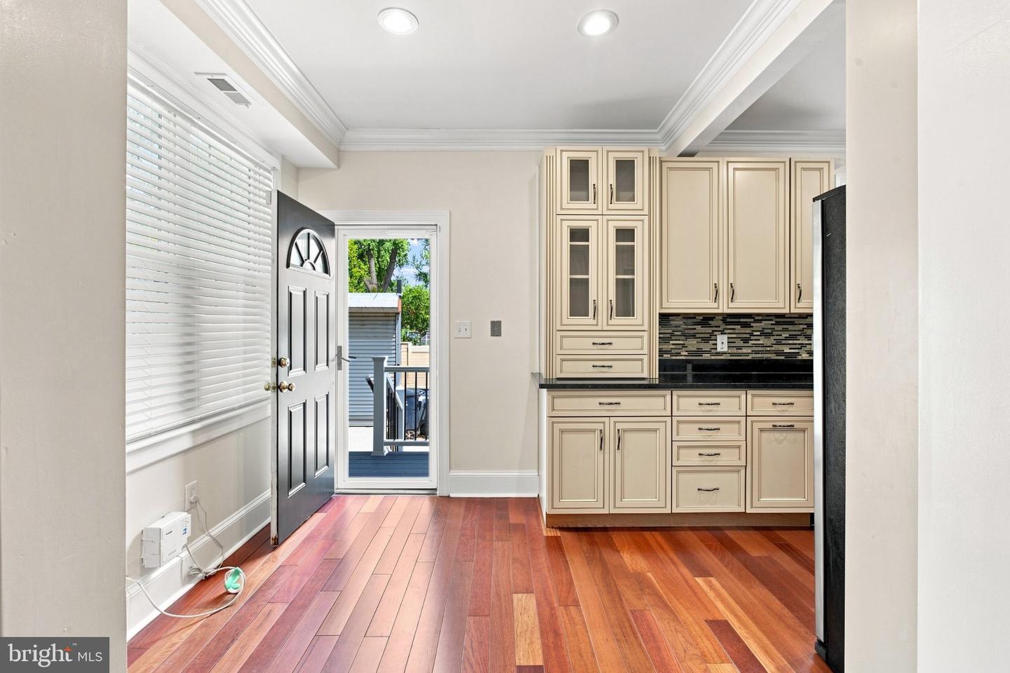 1400 Morse St Ne #a Property Photo 25