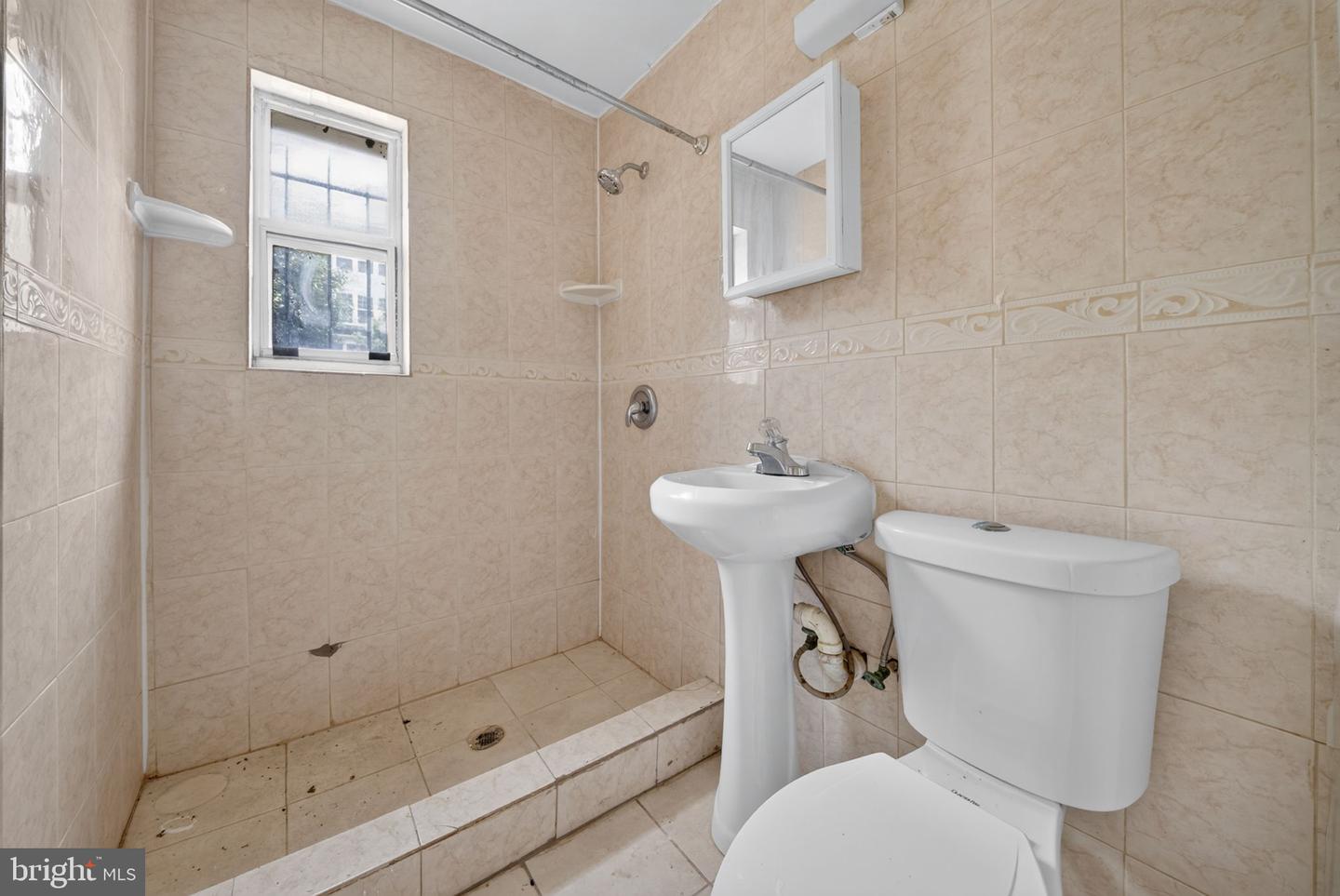 5920 Foote St Ne Property Photo 15
