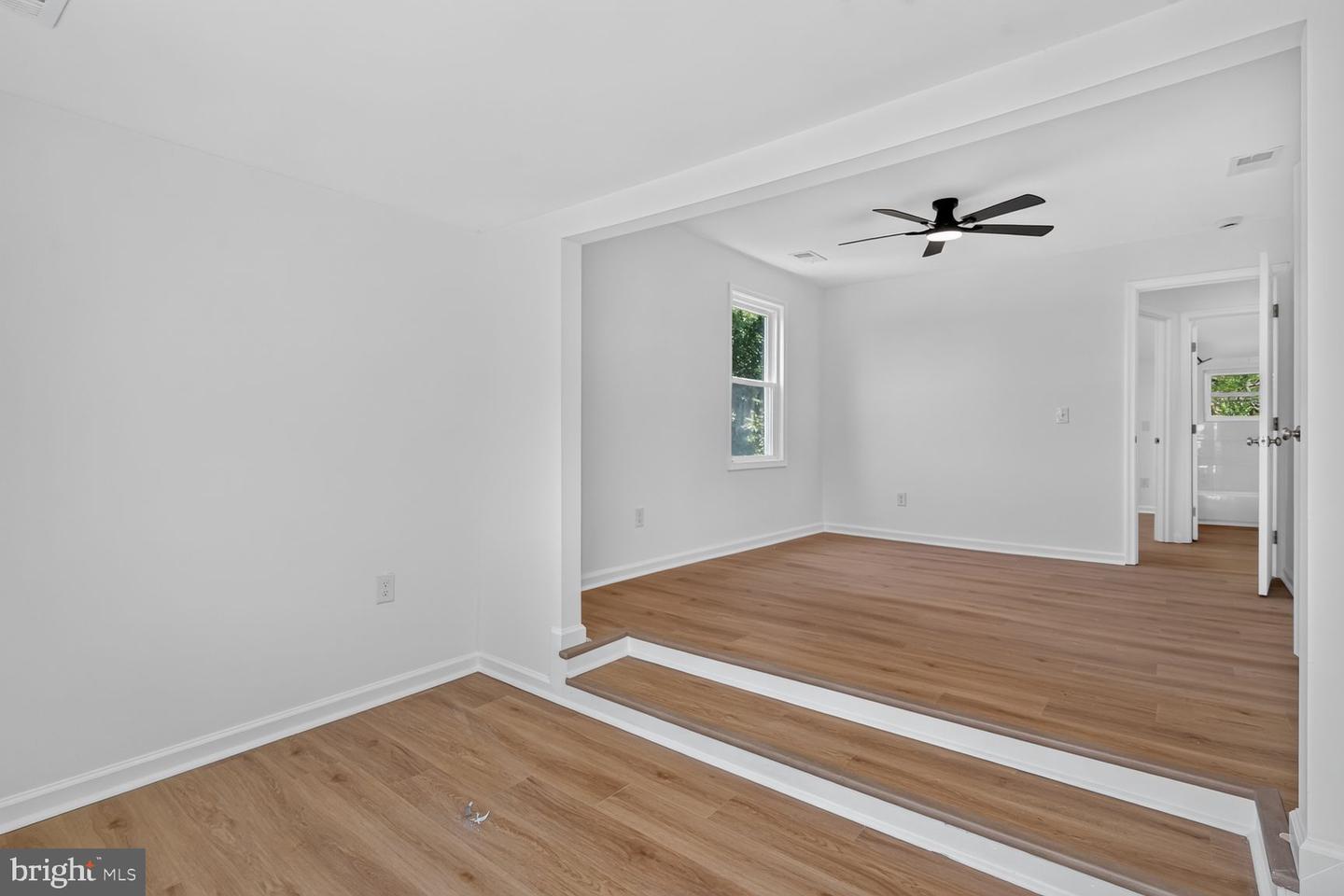 844 50th Pl Ne Property Photo 29