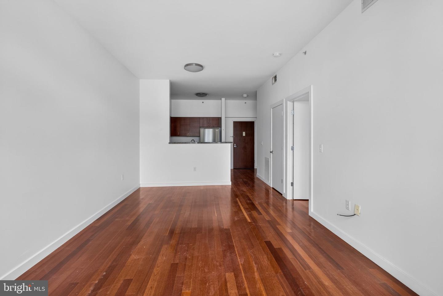 1000 New Jersey Ave Se #1113 Property Photo 7