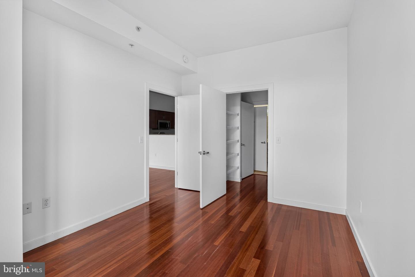 1000 New Jersey Ave Se #1113 Property Photo 11