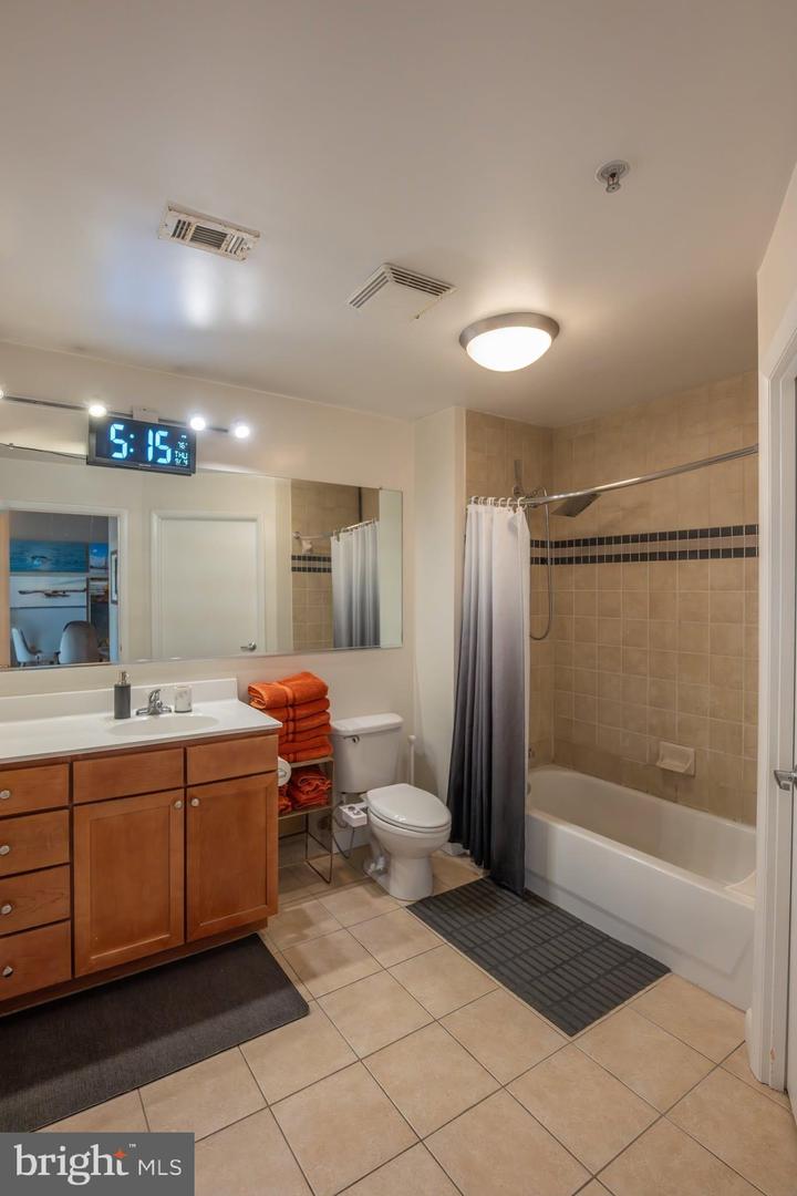 400 Massachusetts Ave Nw #817 Property Photo 10