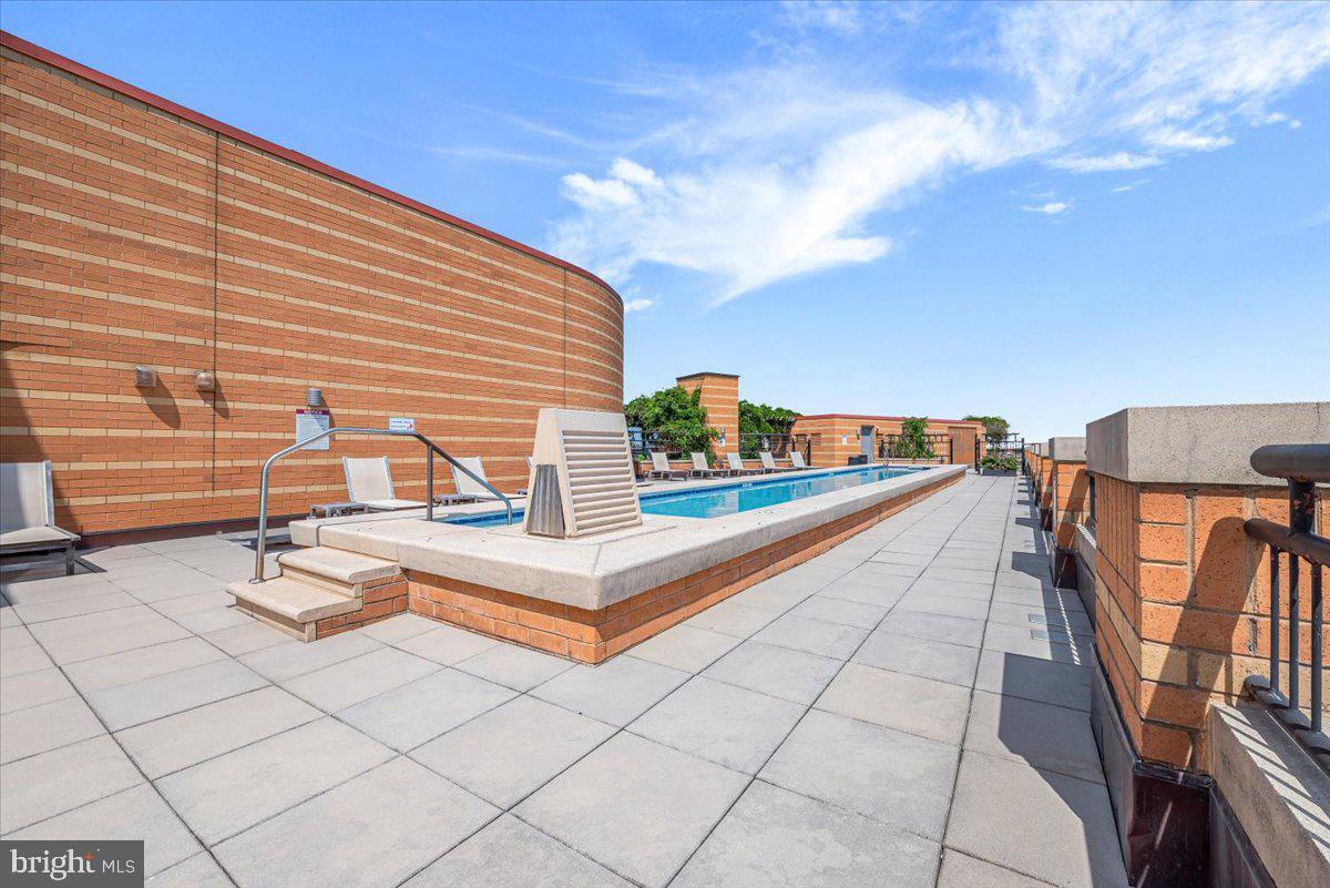 400 Massachusetts Ave Nw #817 Property Photo 16