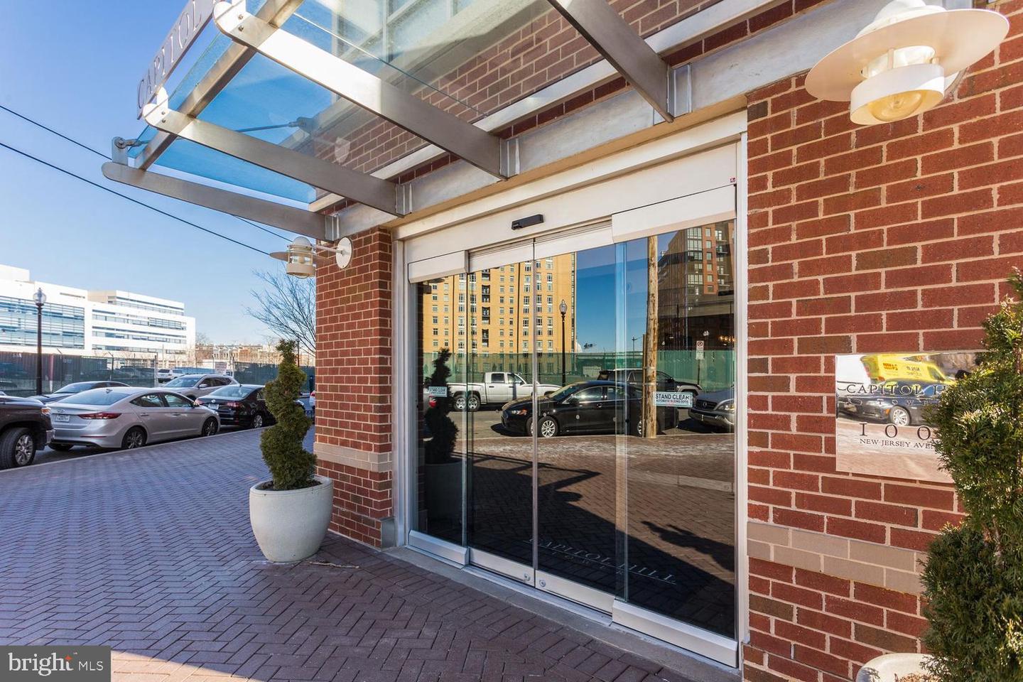 1000 New Jersey Ave Se #1214 Property Photo 10