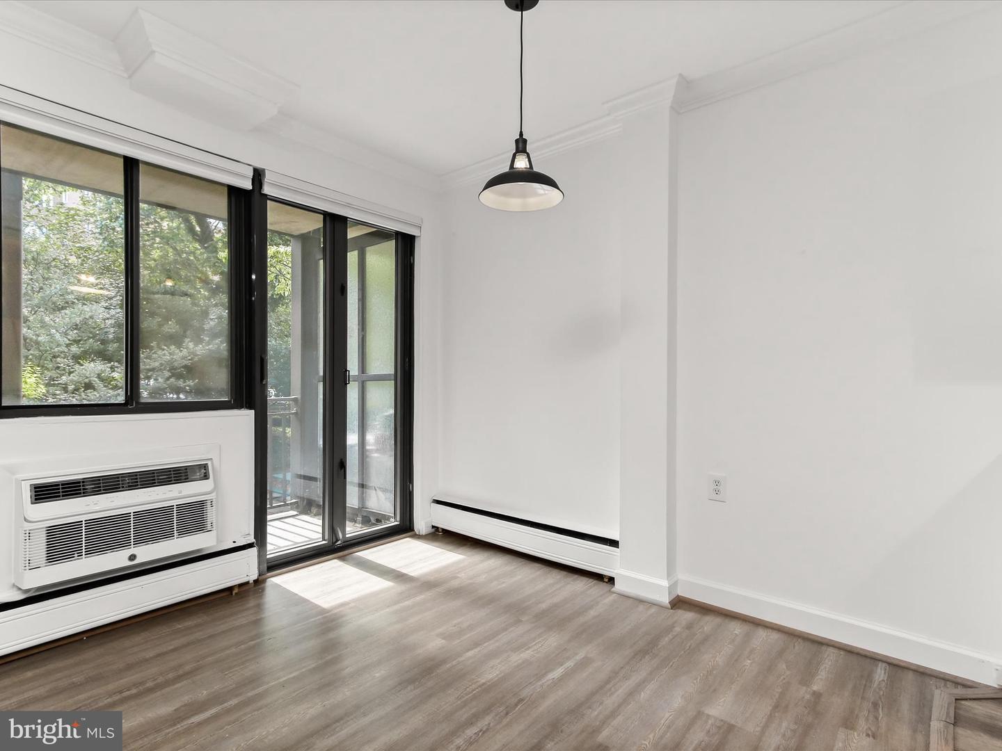 2325 42nd St Nw #320 Property Photo 11
