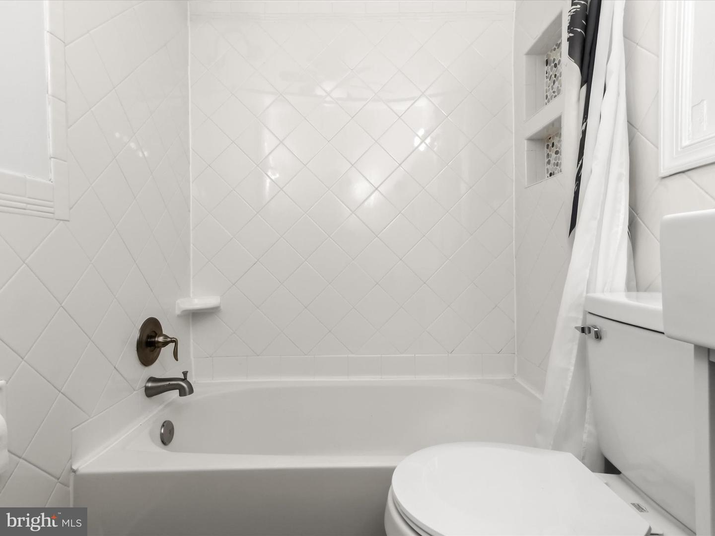 2325 42nd St Nw #320 Property Photo 23