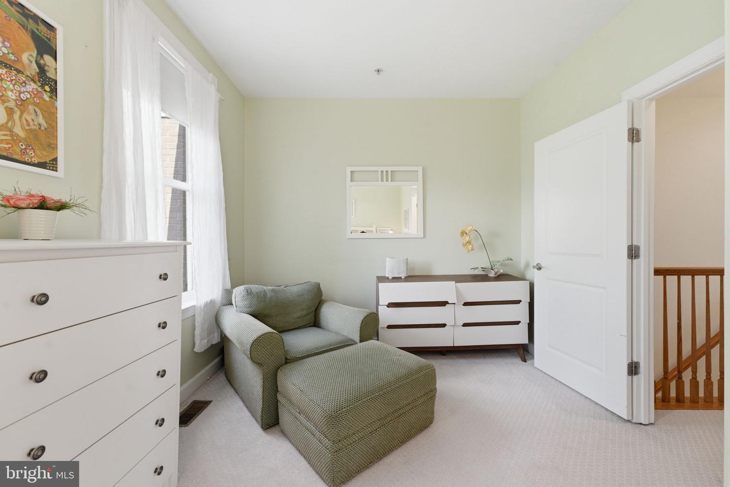 1358 Monroe St Nw #b Property Photo 35