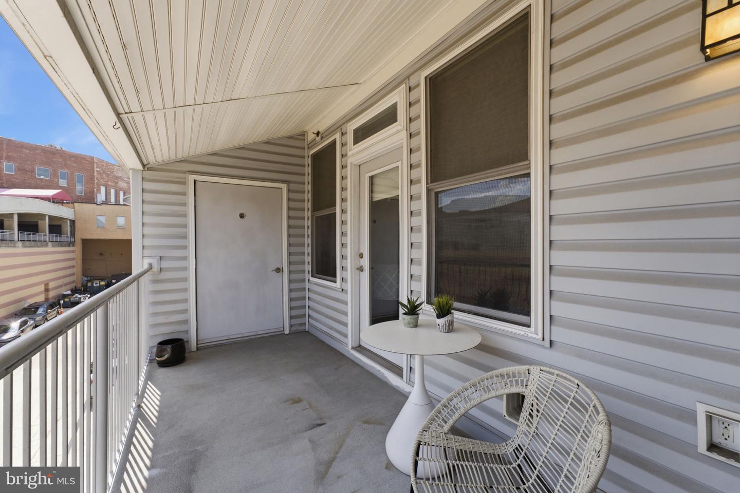 1358 Monroe St Nw #b Property Photo 48