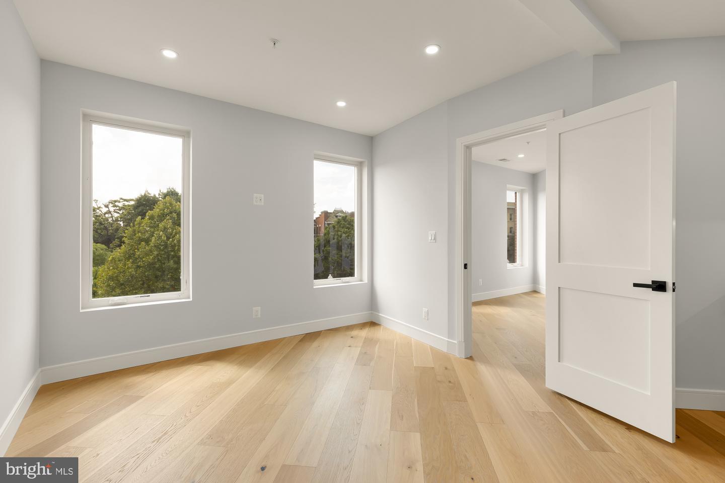 3215 Mount Pleasant St Nw #203 Property Photo 6