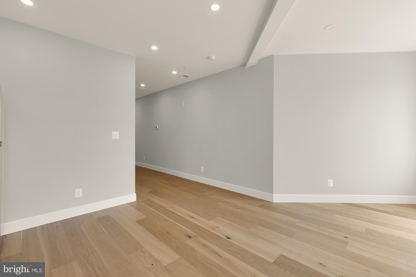 3215 Mount Pleasant St Nw #203 Property Photo 8
