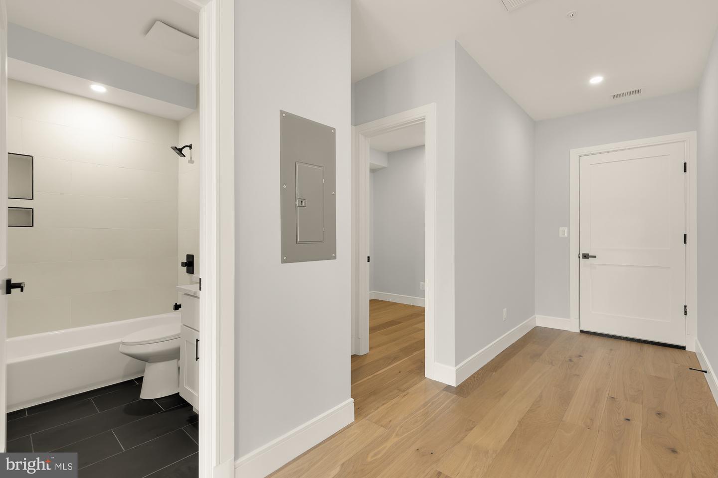 3215 Mount Pleasant St Nw #203 Property Photo 10