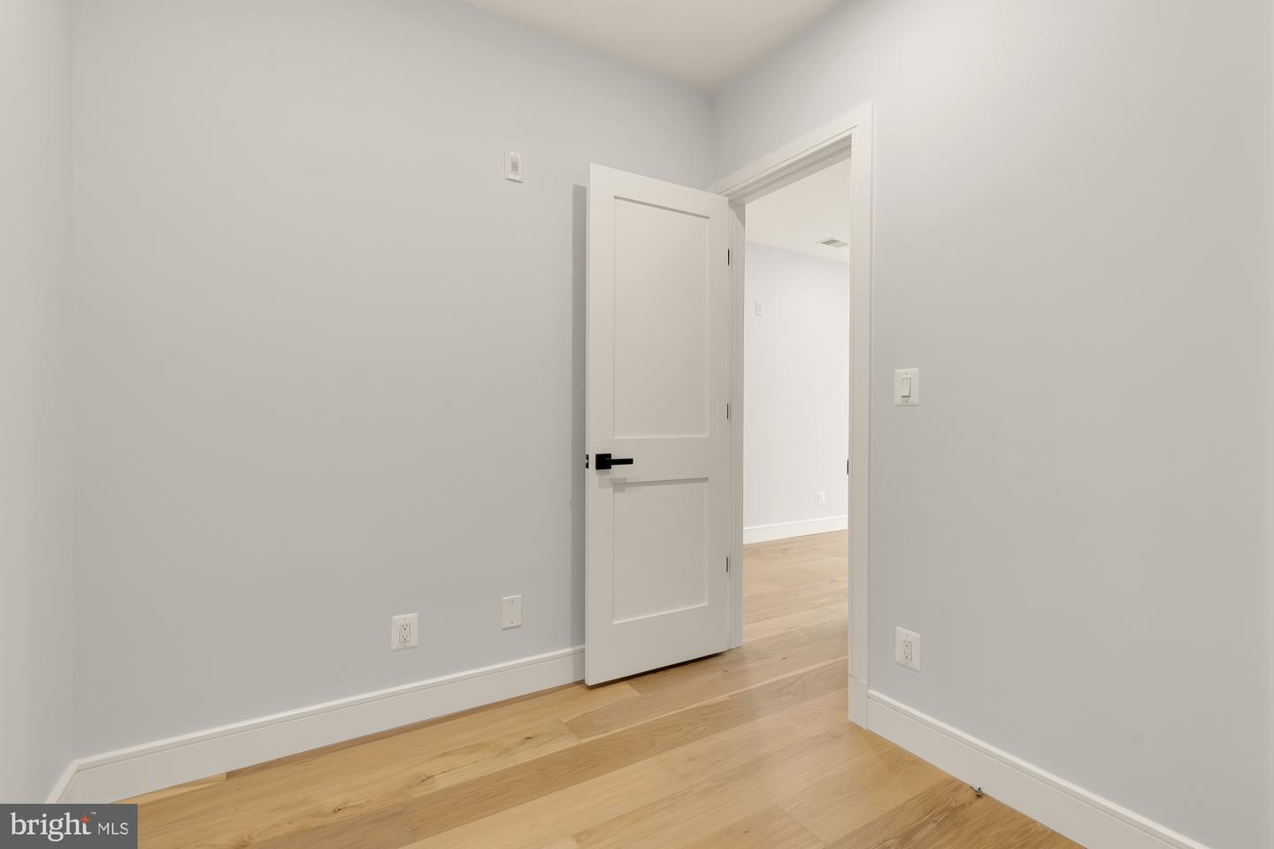 3215 Mount Pleasant St Nw #203 Property Photo 16