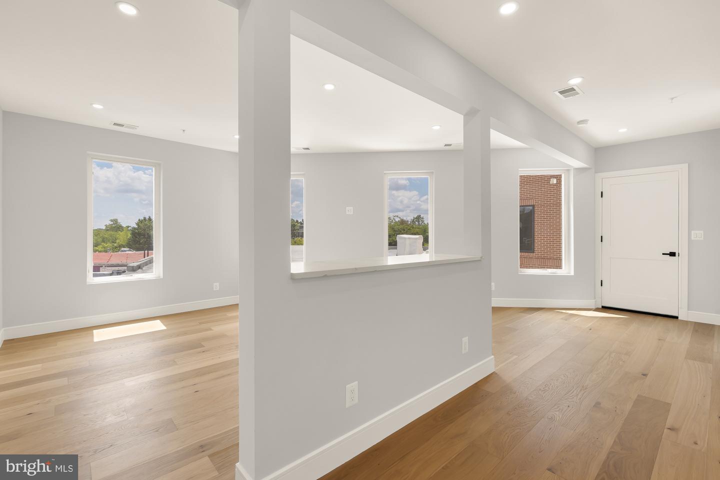 3215 Mount Pleasant St Nw #301 Property Photo 6