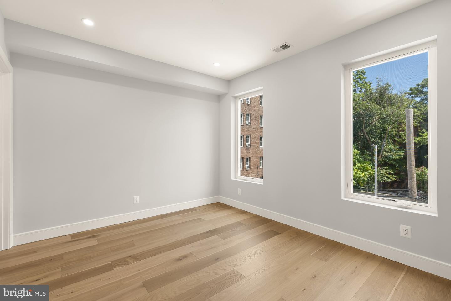 3215 Mount Pleasant St Nw #301 Property Photo 16