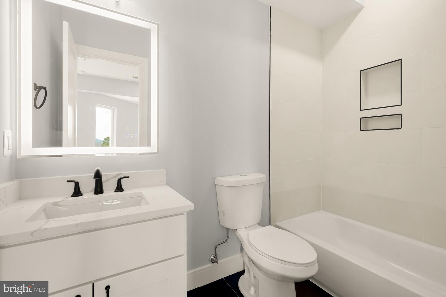 3215 Mount Pleasant St Nw #301 Property Photo 17