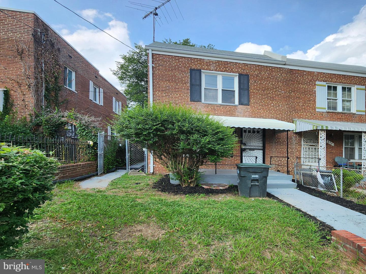 606 Brandywine St Se Property Photo 4